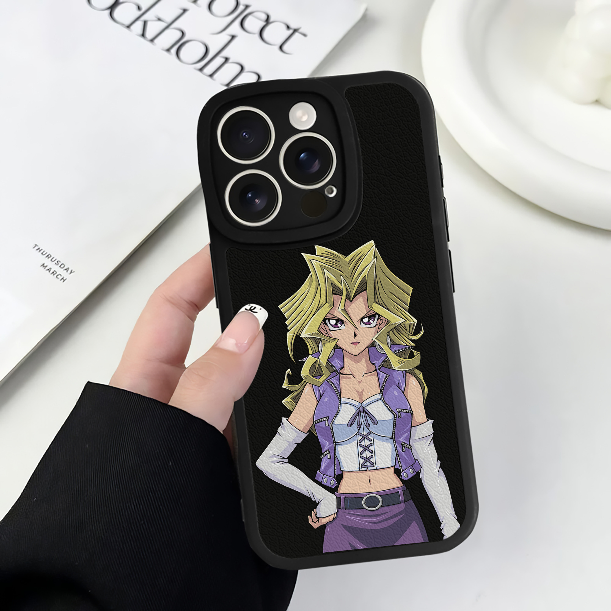 遊☆戯☆王 Yu-Gi-Oh! 【iPhone 16シリーズ対応】シリコンスマホケース（レザー調） 材質：シリコン